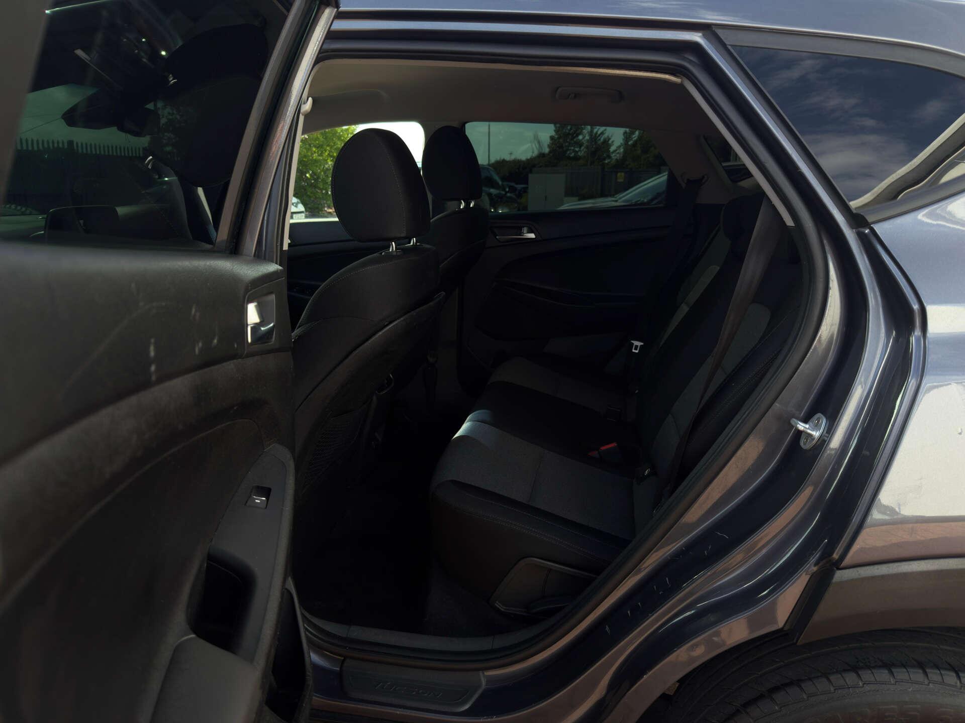 Hyundai Tucson view 38