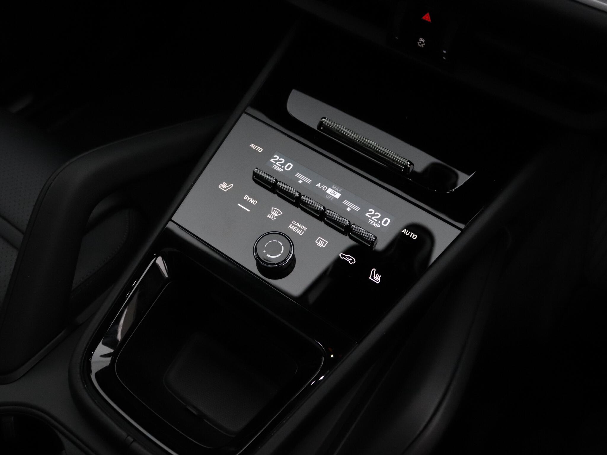 Porsche Cayenne view 12
