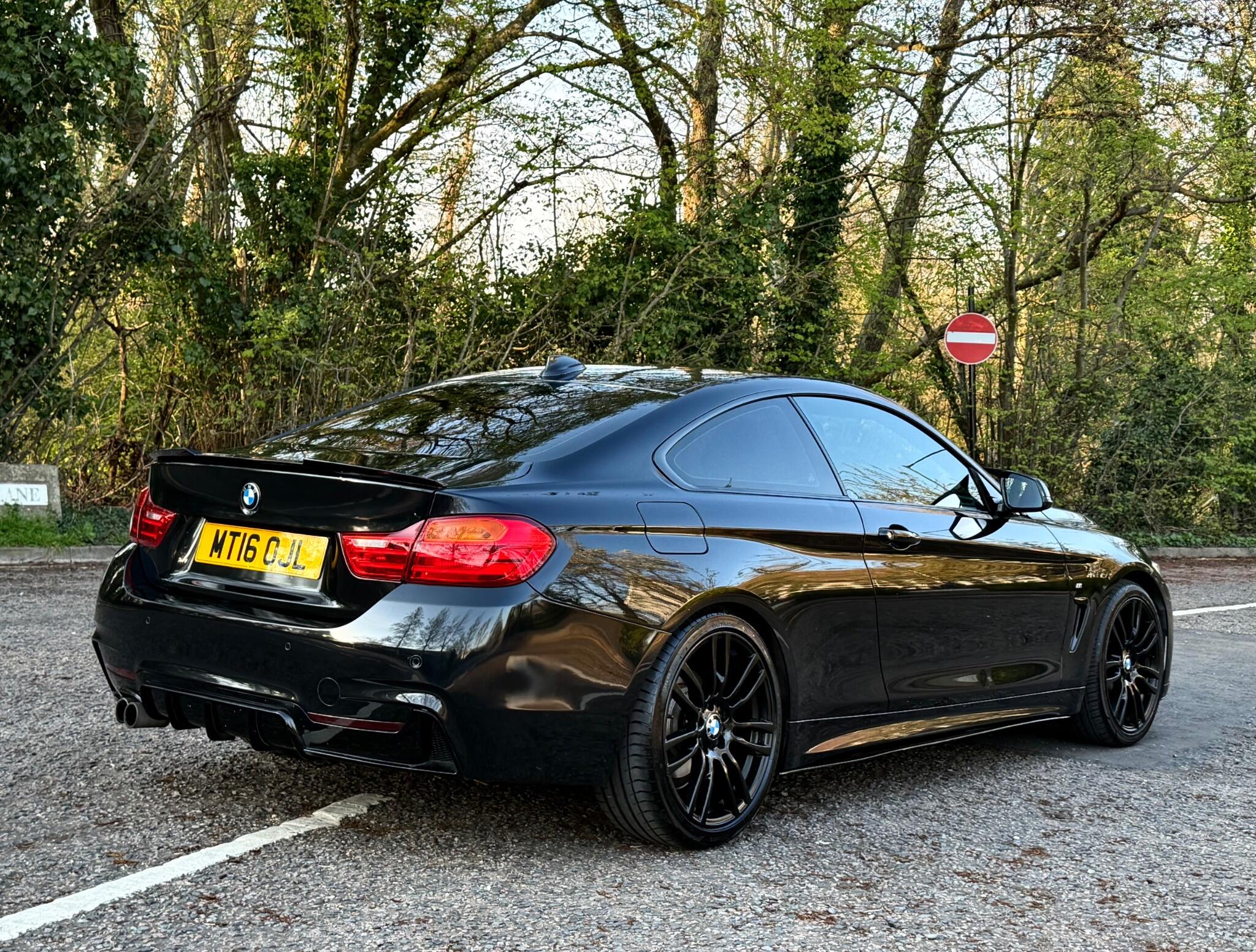 BMW 4 Series view 19