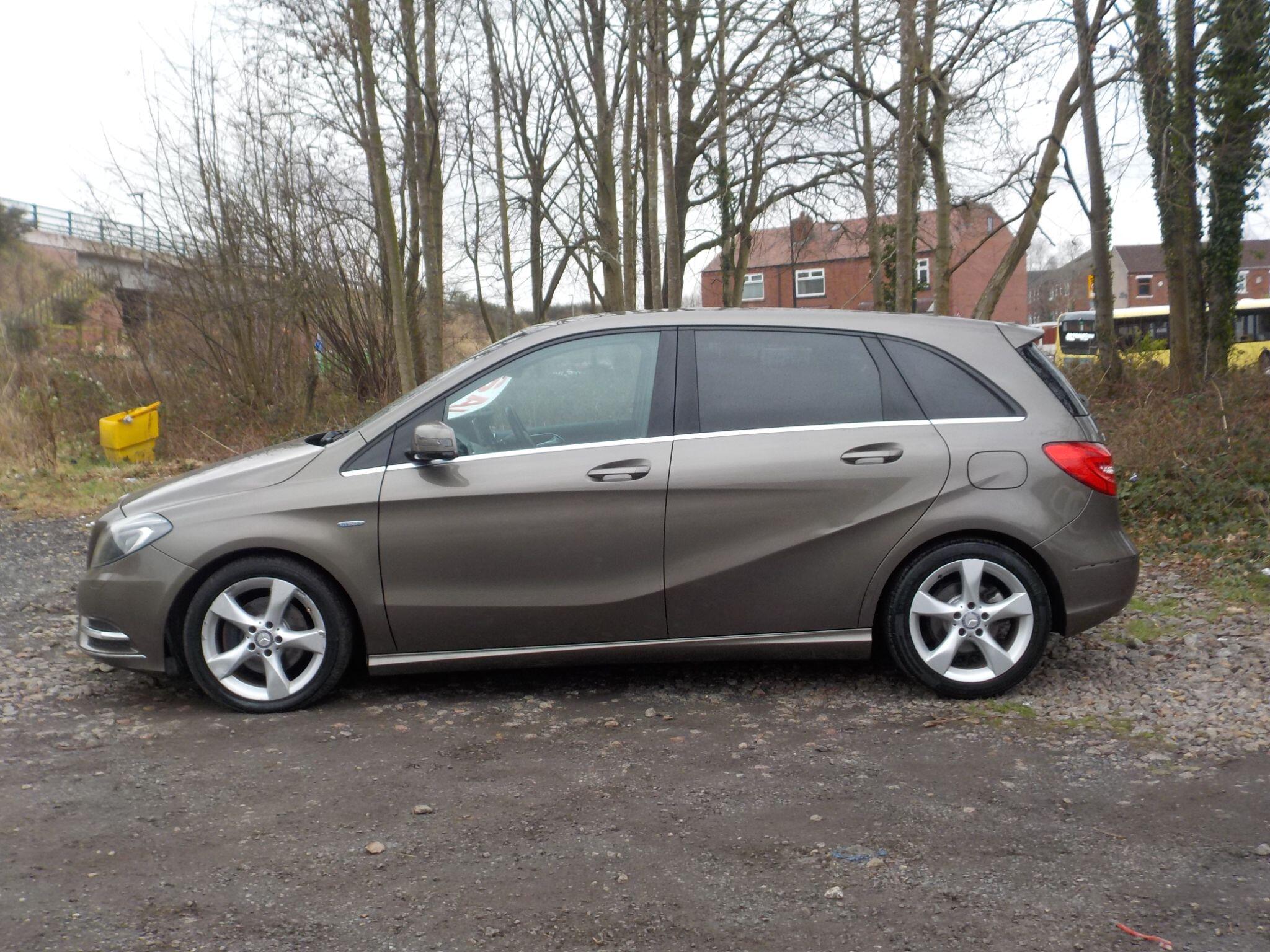 Mercedes-Benz B Class 1.8 B180 CDI BlueEfficiency Sport Euro 5 (s/s) 5dr