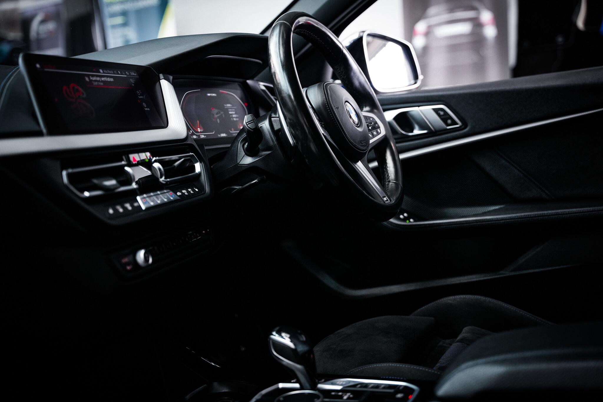 BMW 1 Series view 3