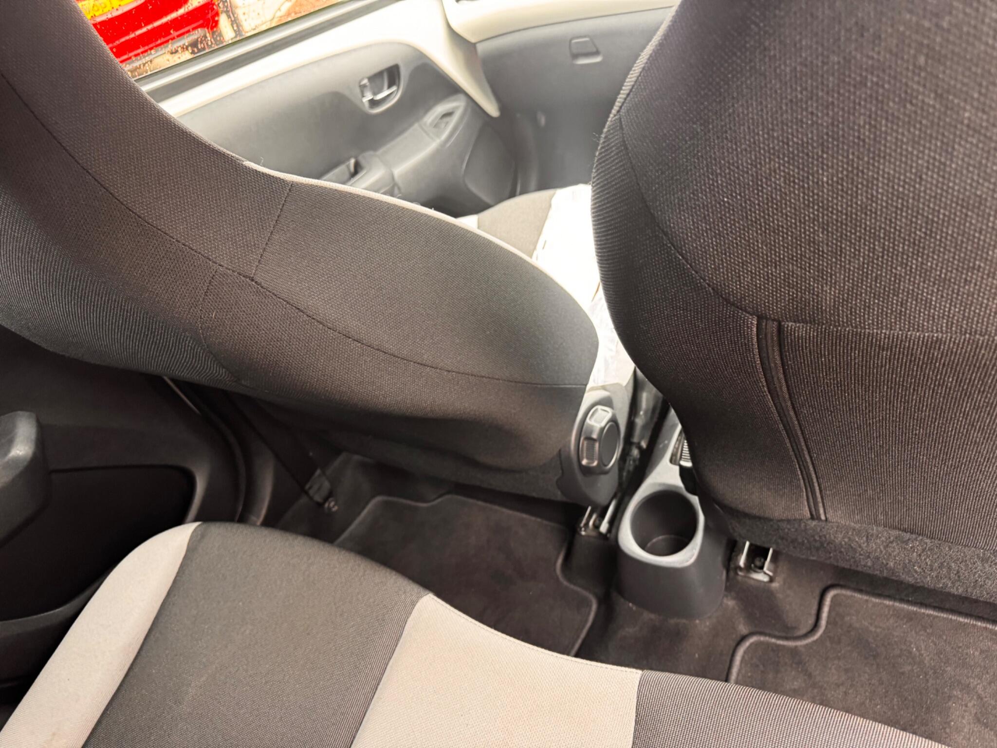 Toyota Aygo view 36