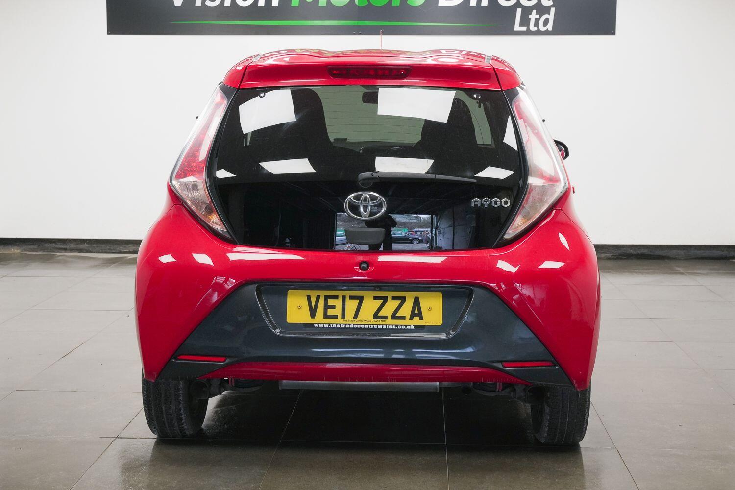 Toyota Aygo view 3