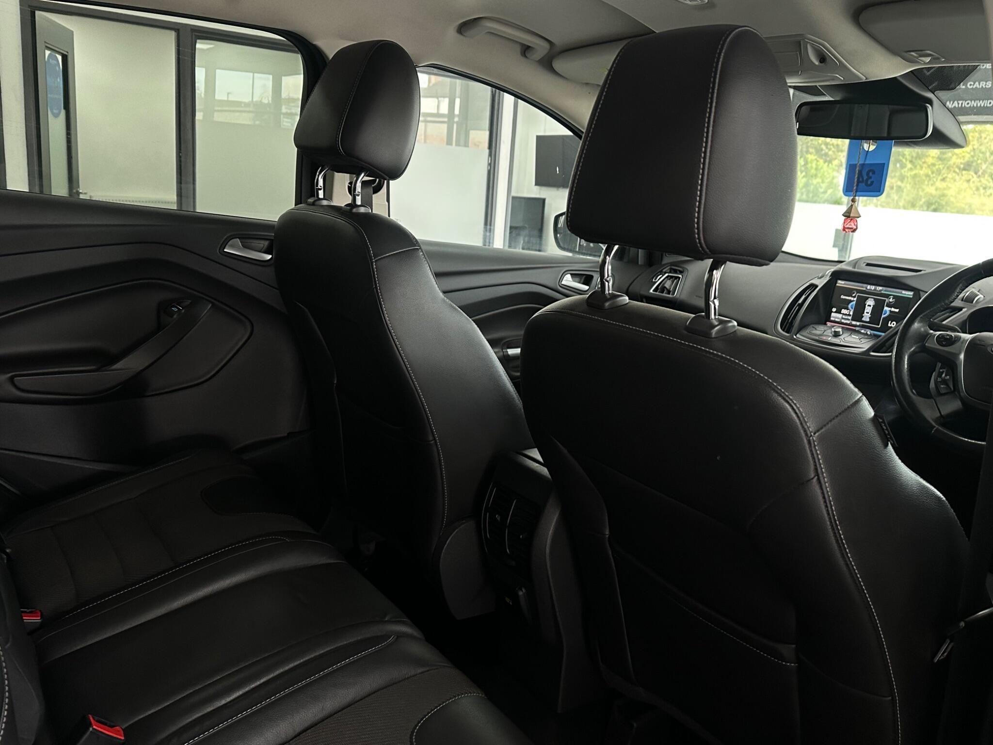 Ford Kuga view 25