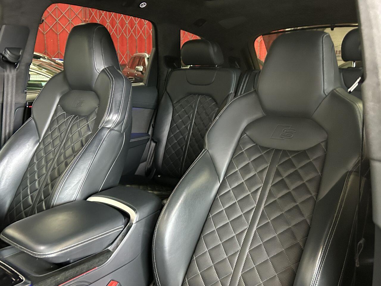 Audi Q7 view 61