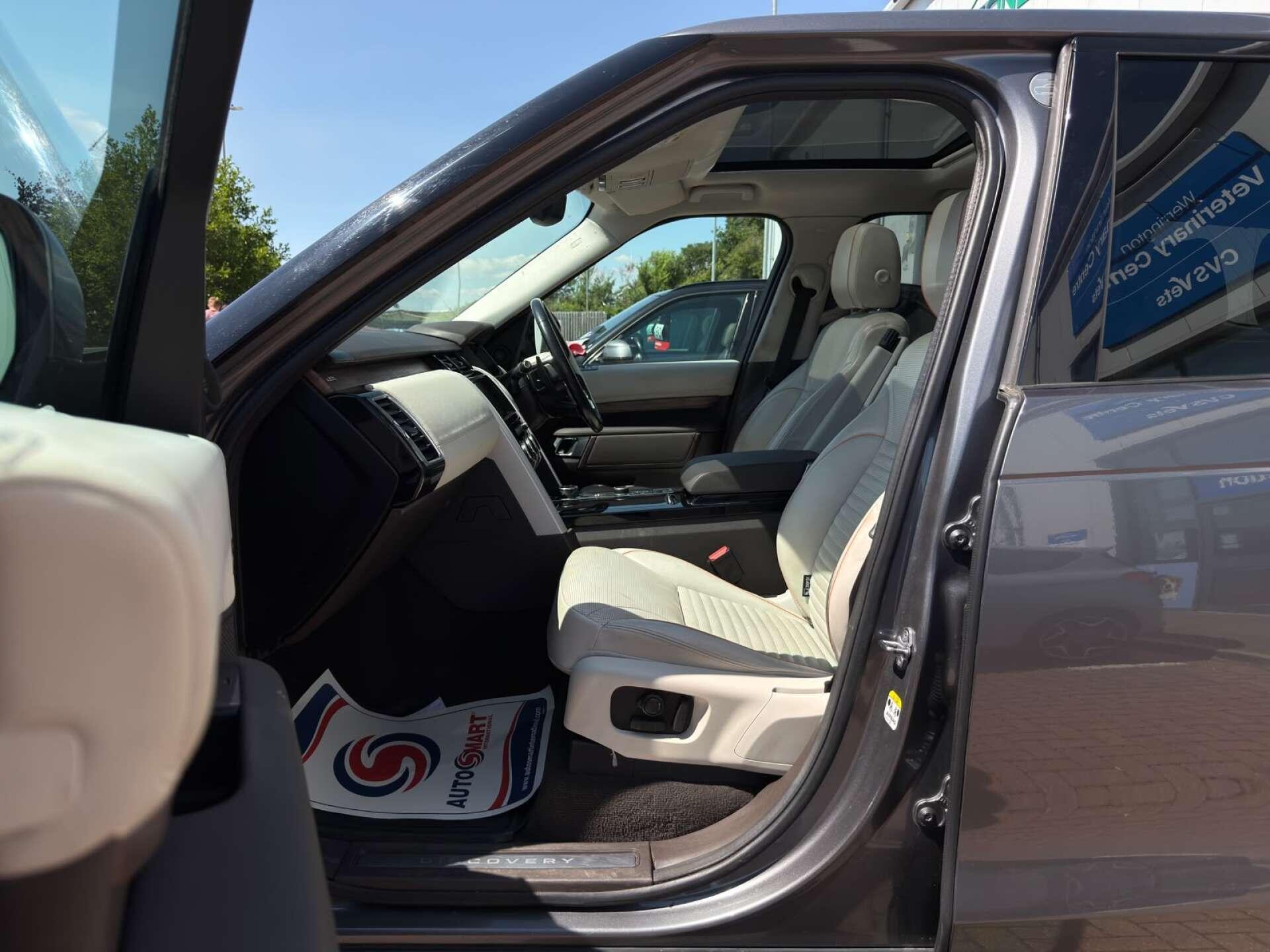 Land Rover Discovery 3 view 42