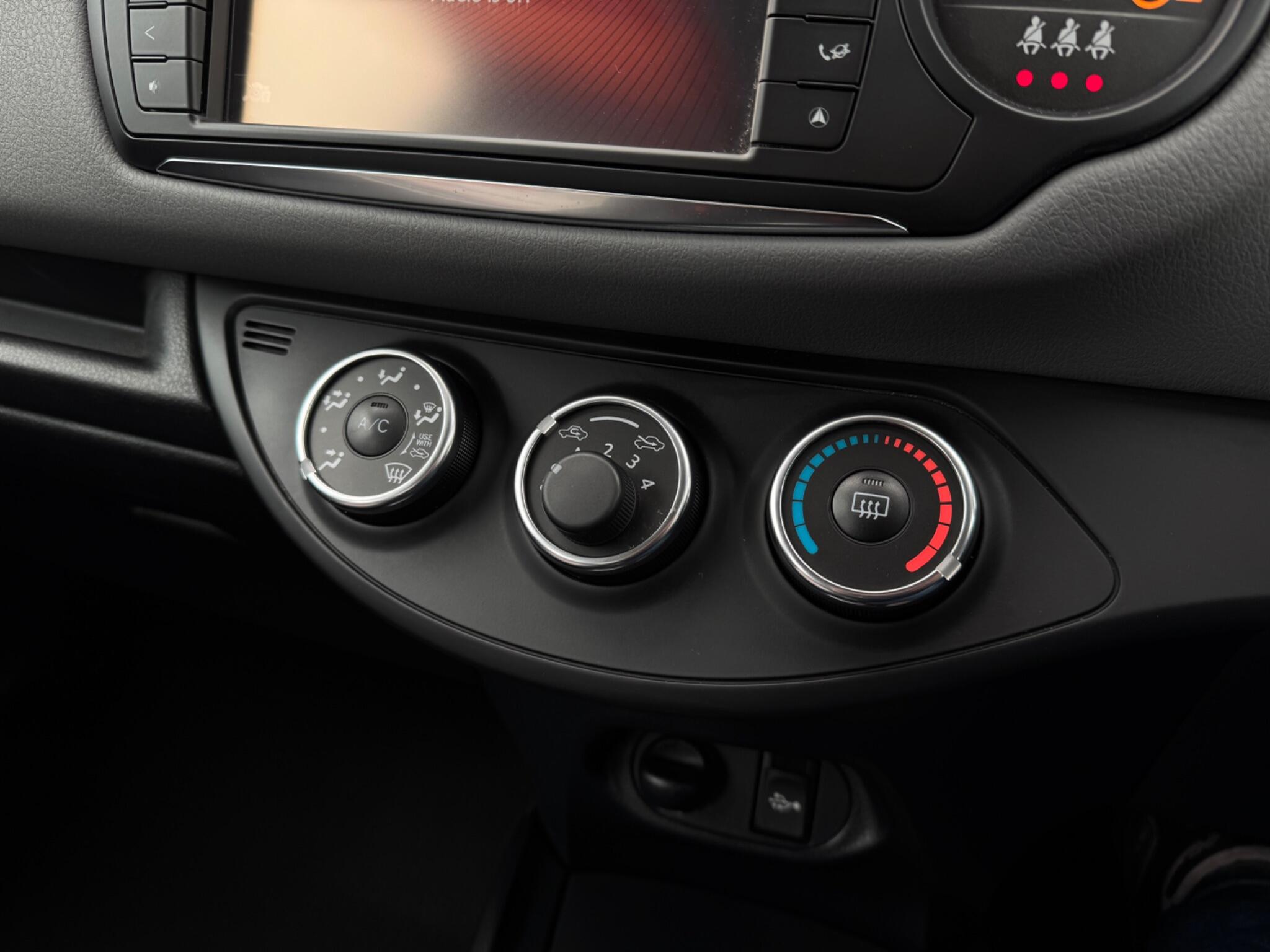 Toyota Yaris view 37