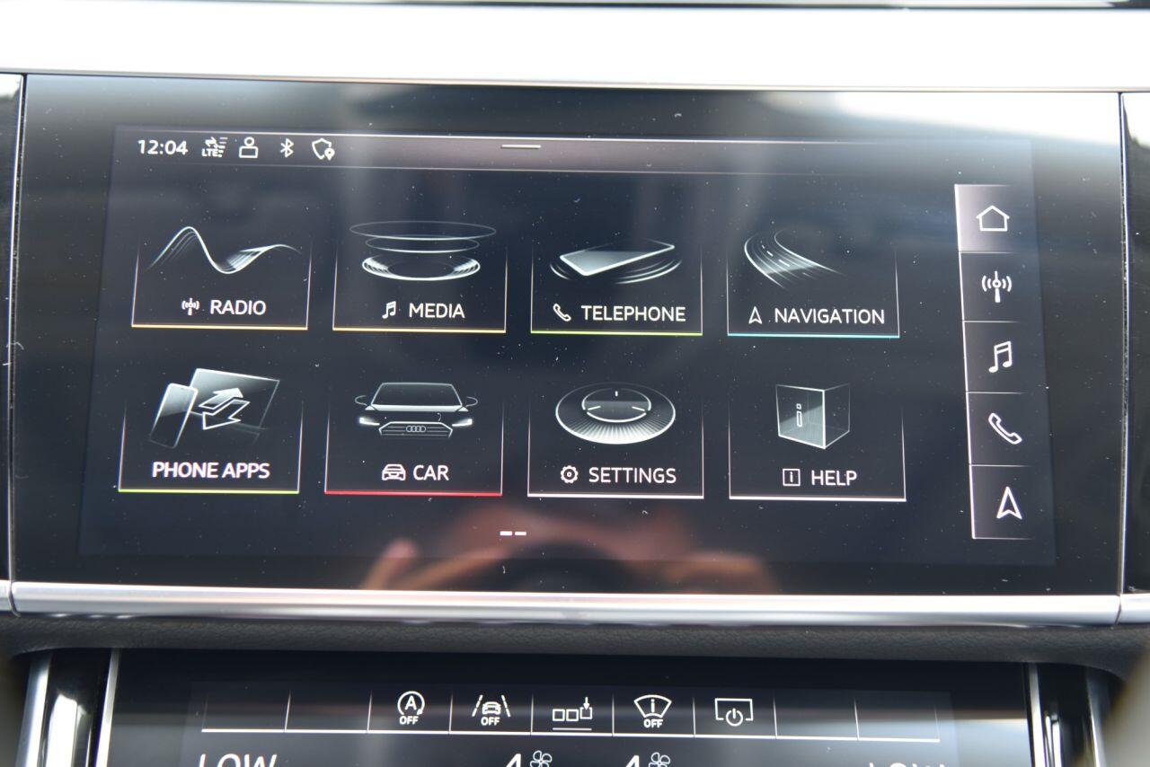 Audi A8 view 43