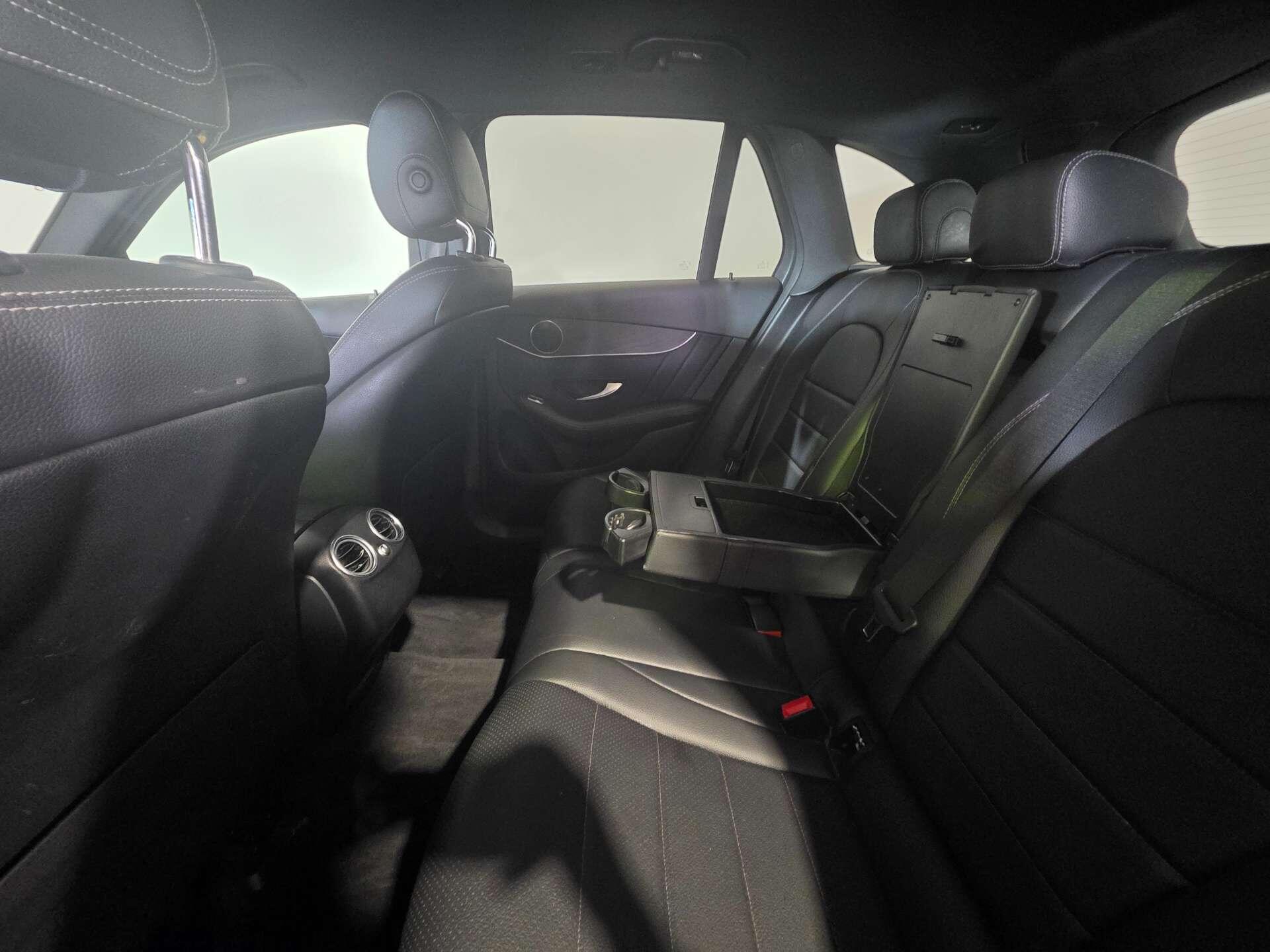 Mercedes-Benz GLC view 50