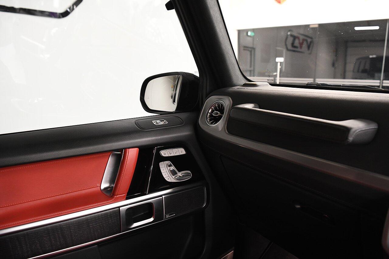 Mercedes-Benz G-Class view 14