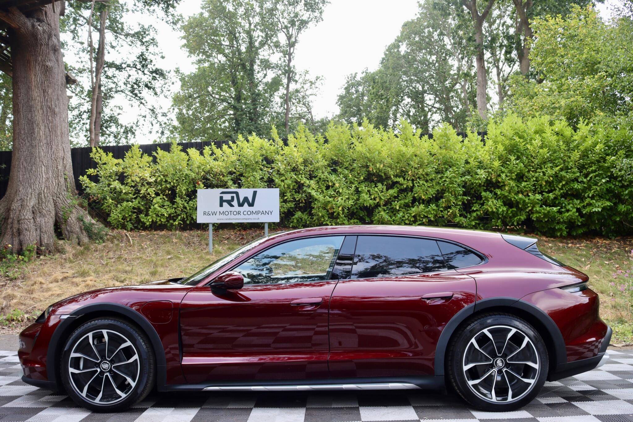 Porsche Taycan view 13