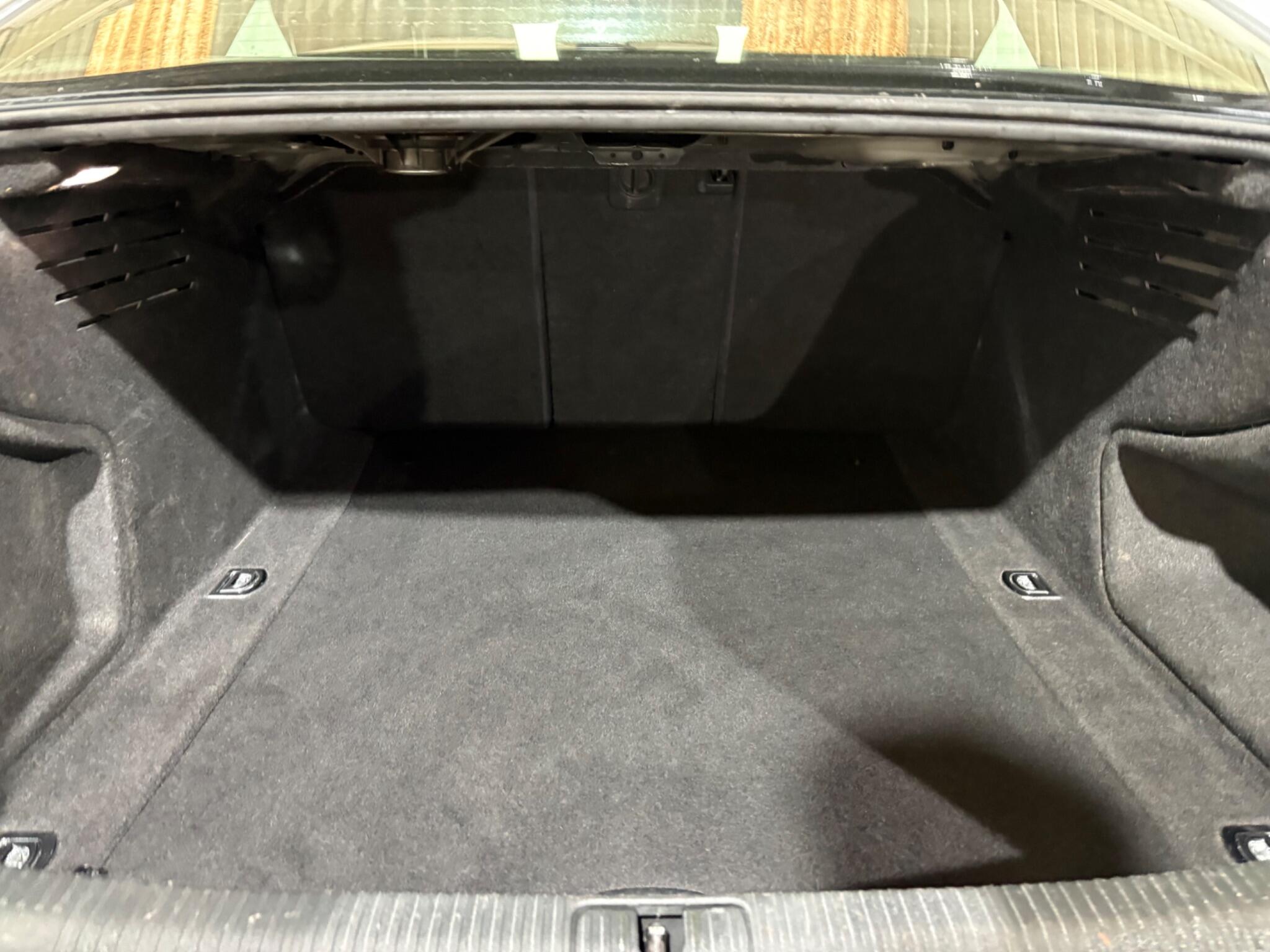 Audi A4 view 50