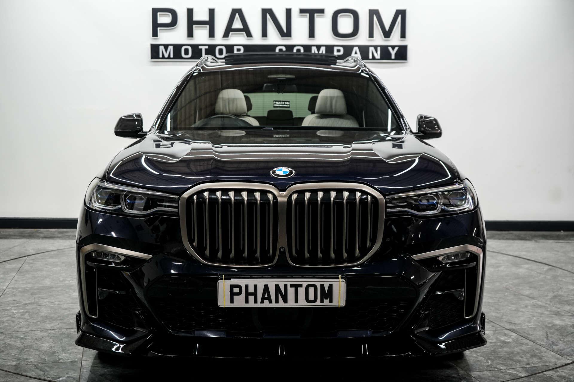 BMW X7 view 2