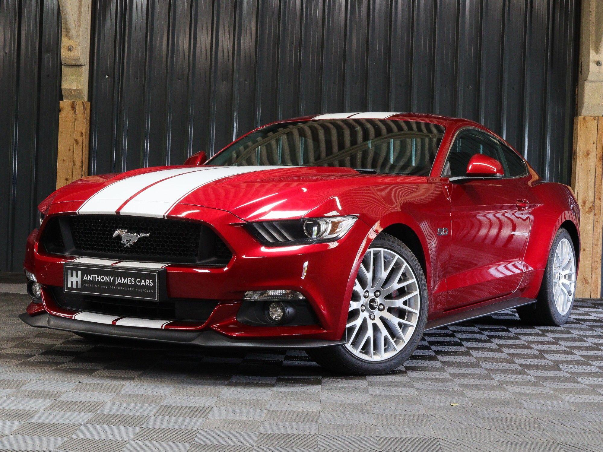 Ford Mustang view 5