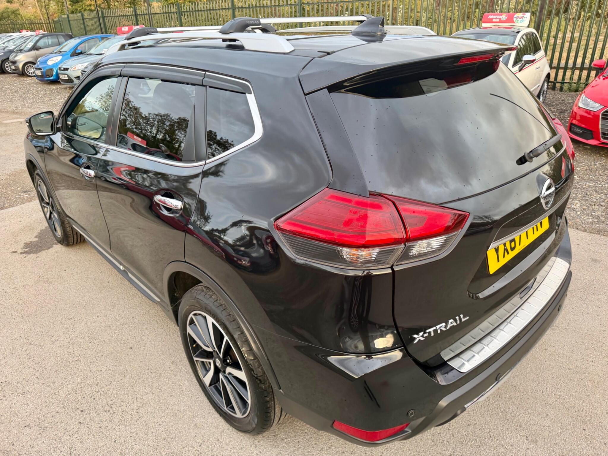 Nissan X-Trail view 5