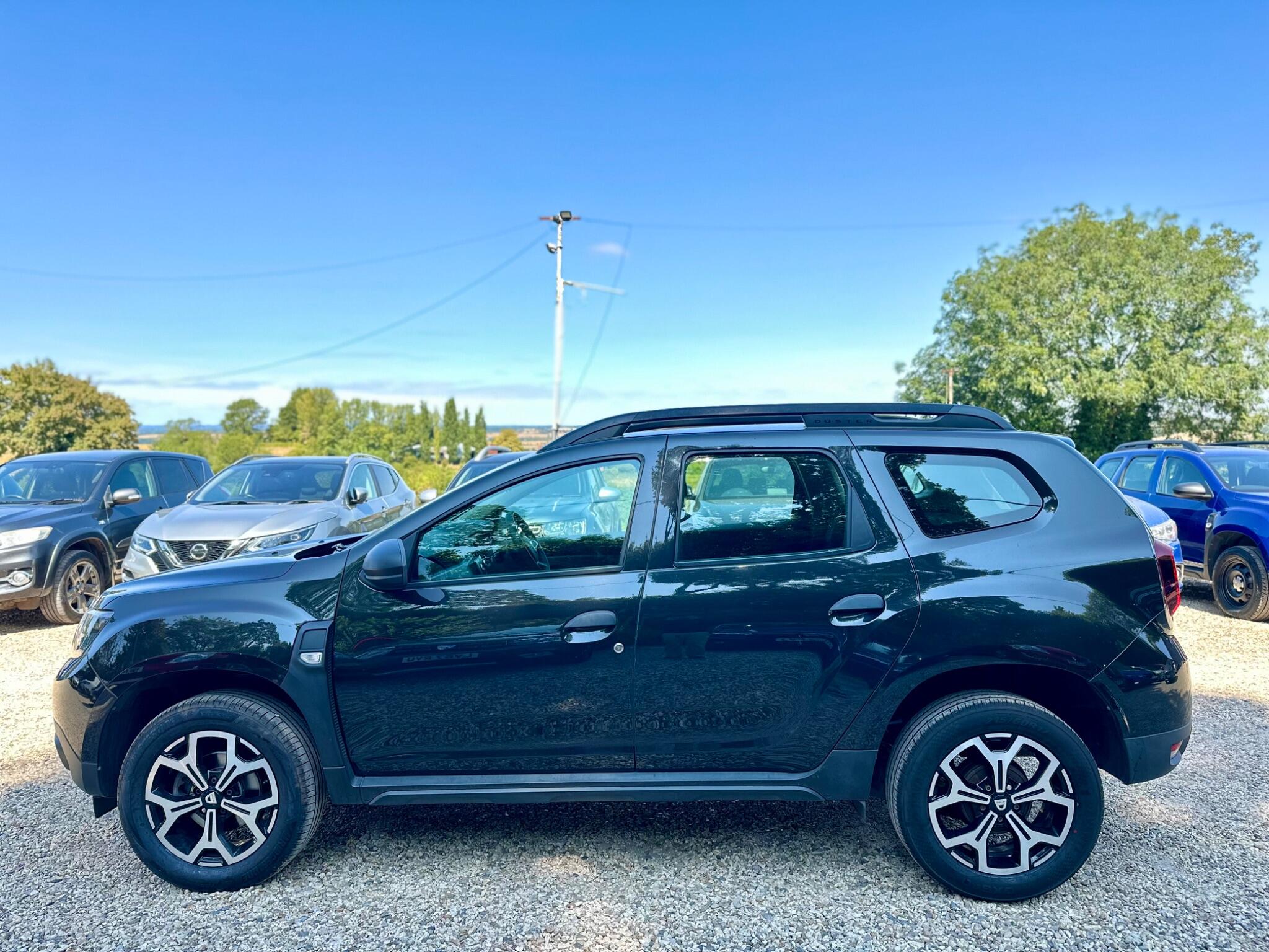 Dacia Duster view 9
