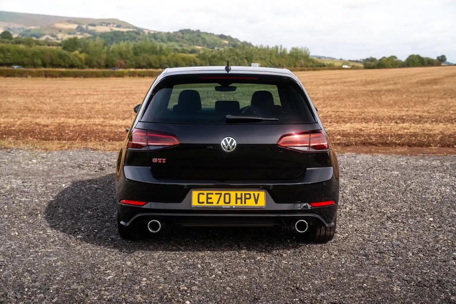 Volkswagen Golf view 4