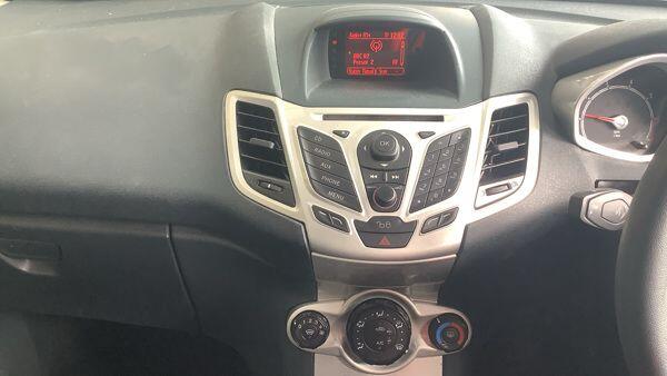 Ford Fiesta view 8