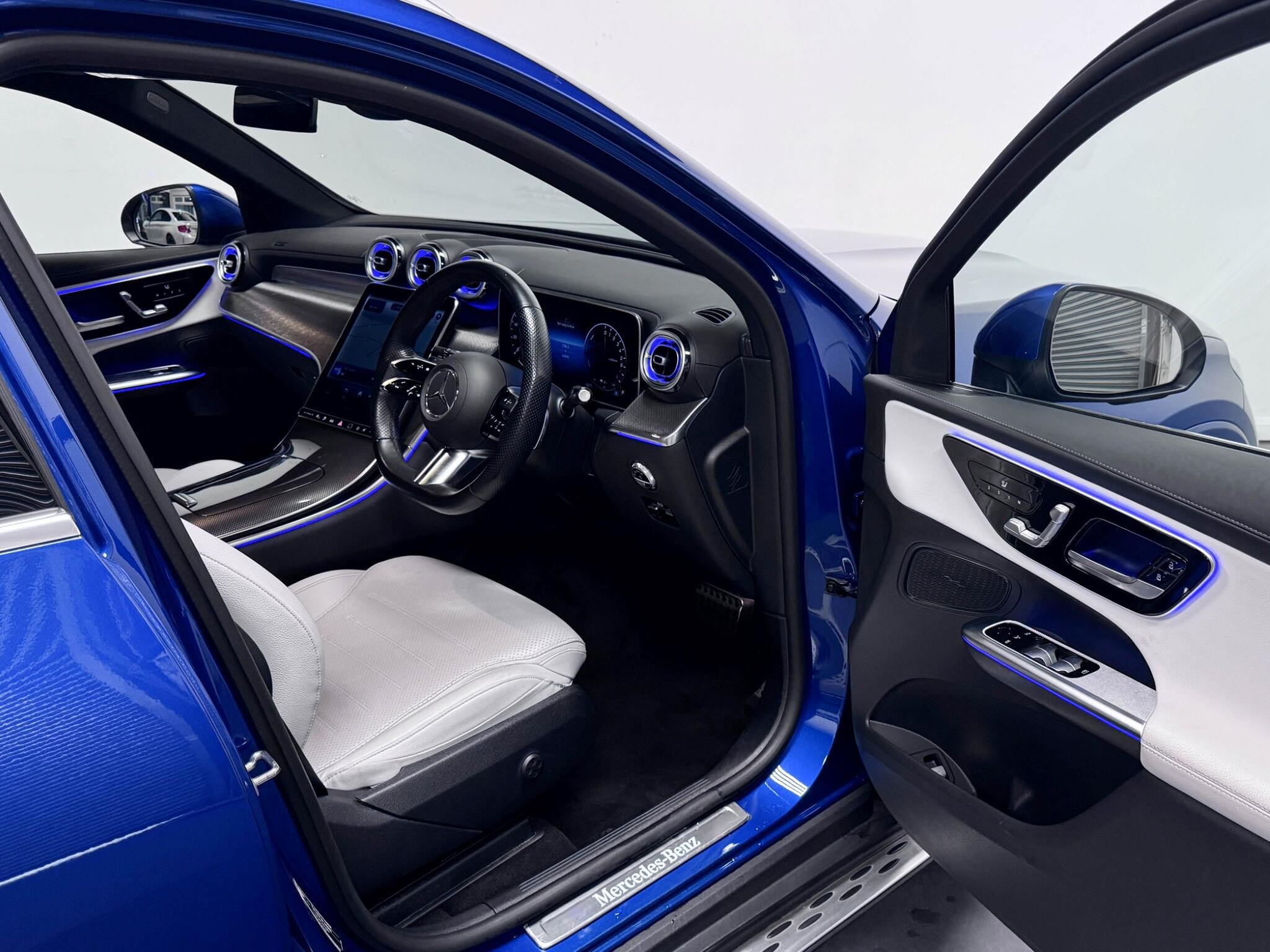 Mercedes-Benz GLC view 36