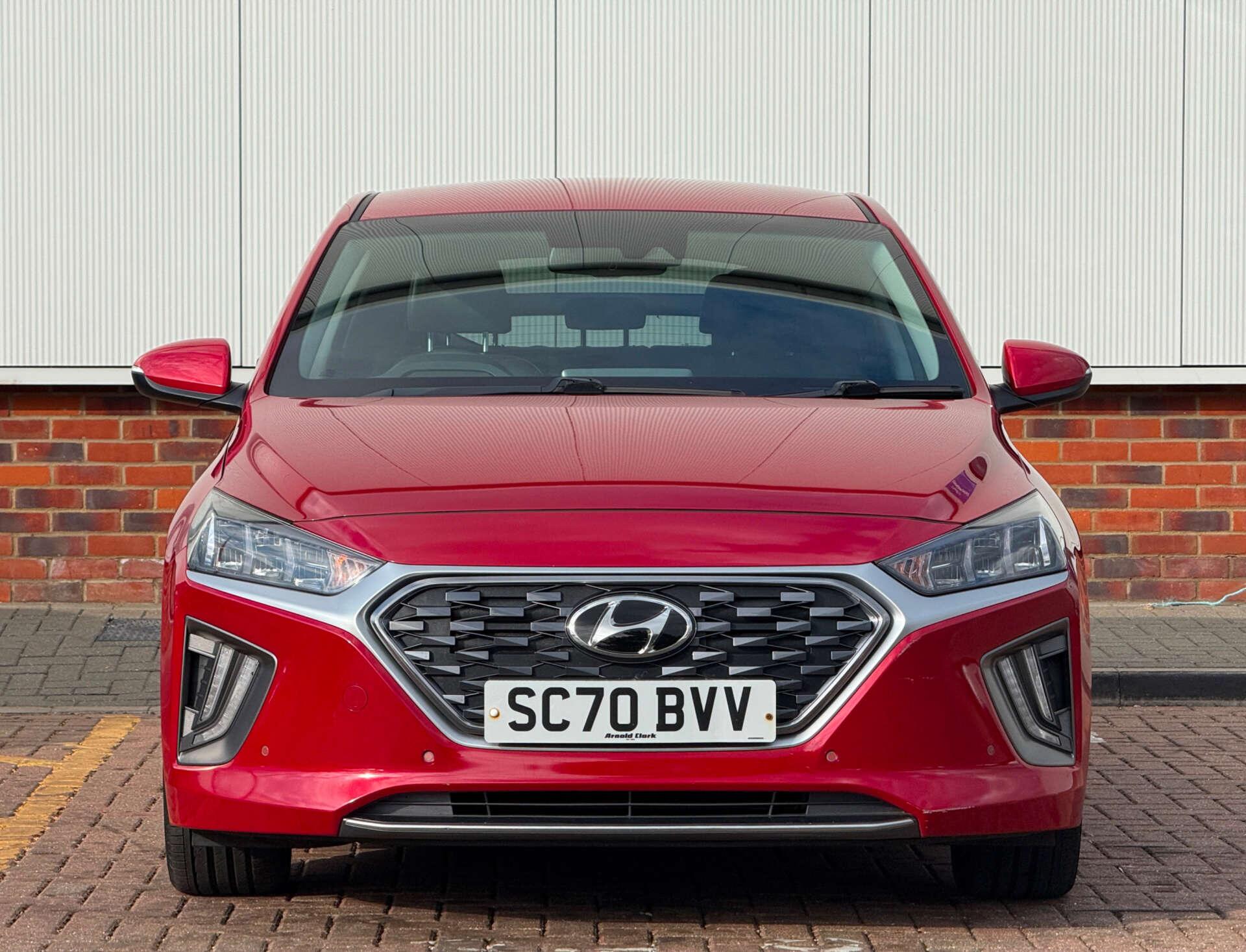 Hyundai Ioniq view 2