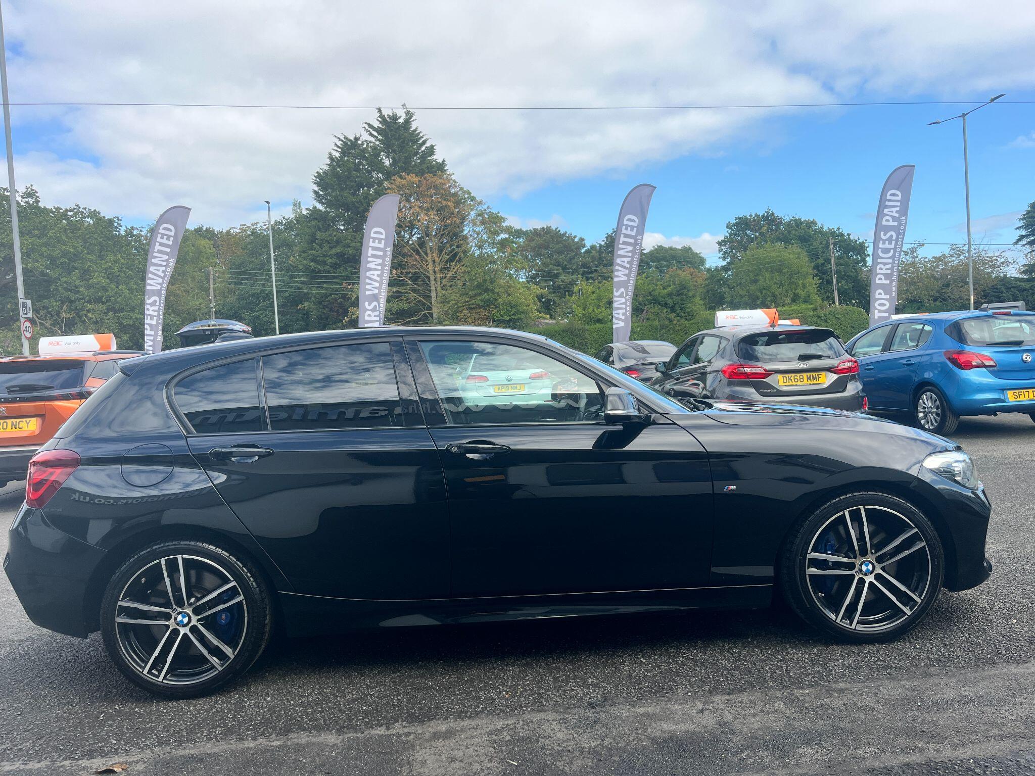 BMW 1 Series view 6