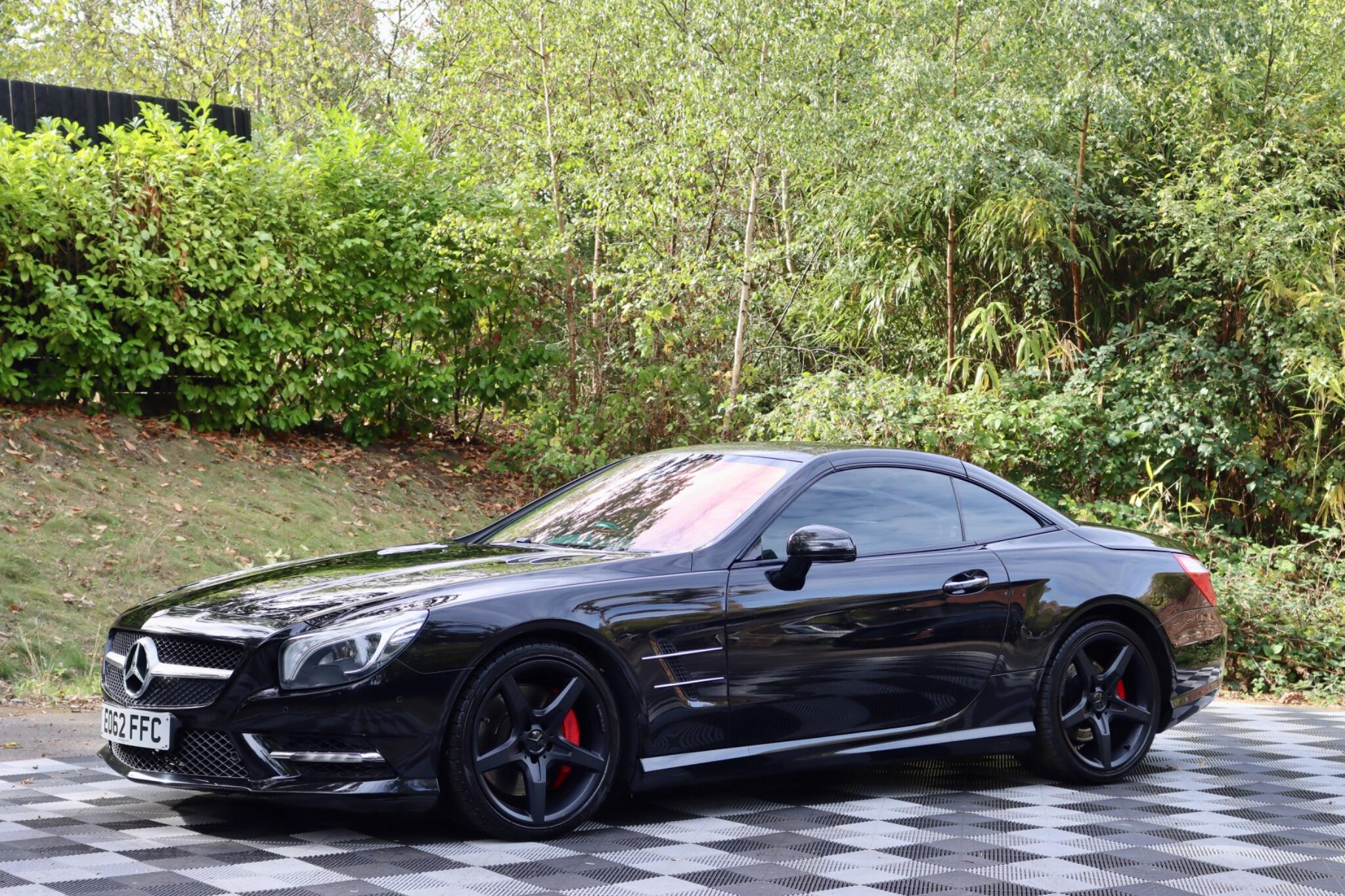 Mercedes-Benz SL view 16