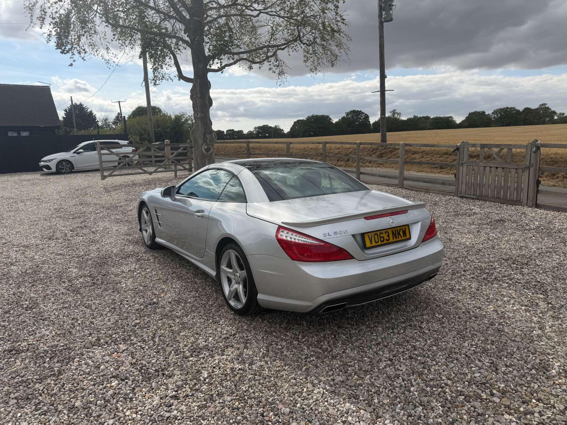 Mercedes-Benz SL view 6