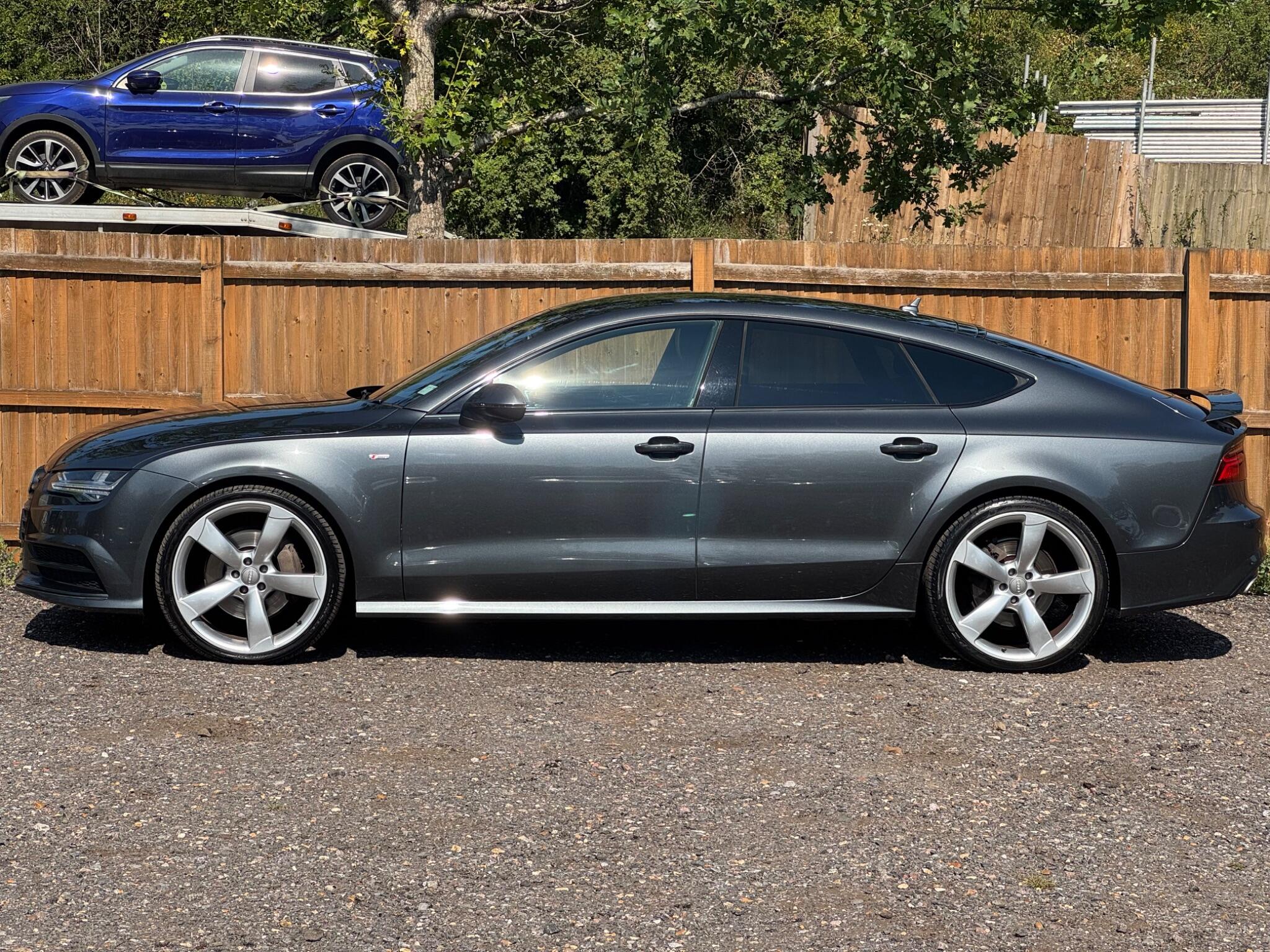 Audi A7 view 7
