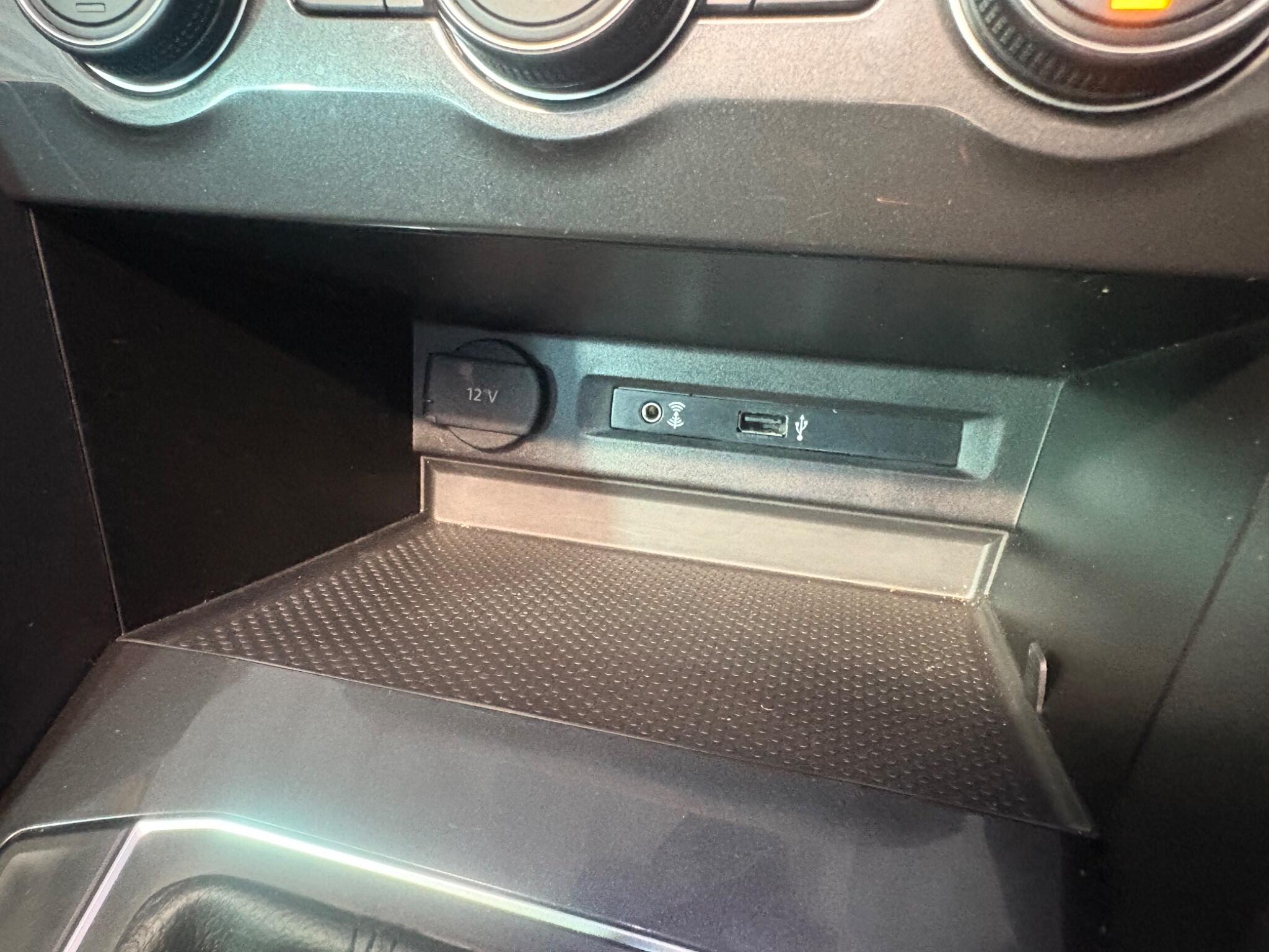 Volkswagen Tiguan view 20