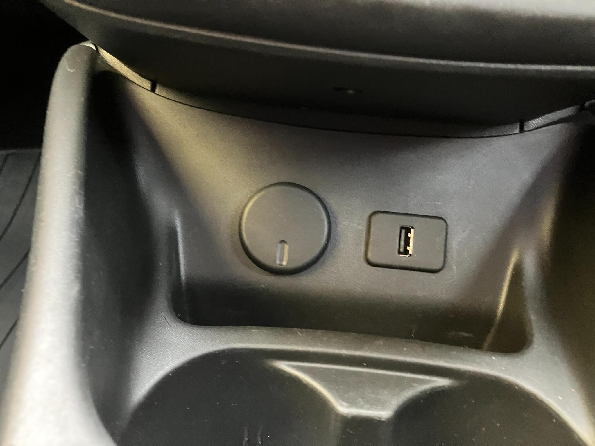 Vauxhall Corsa Van view 13