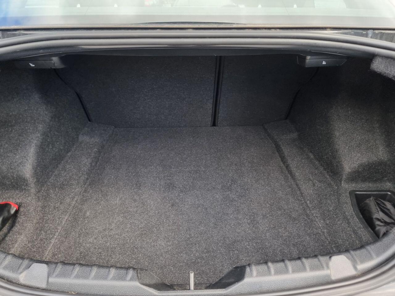 BMW 2 Series view 20