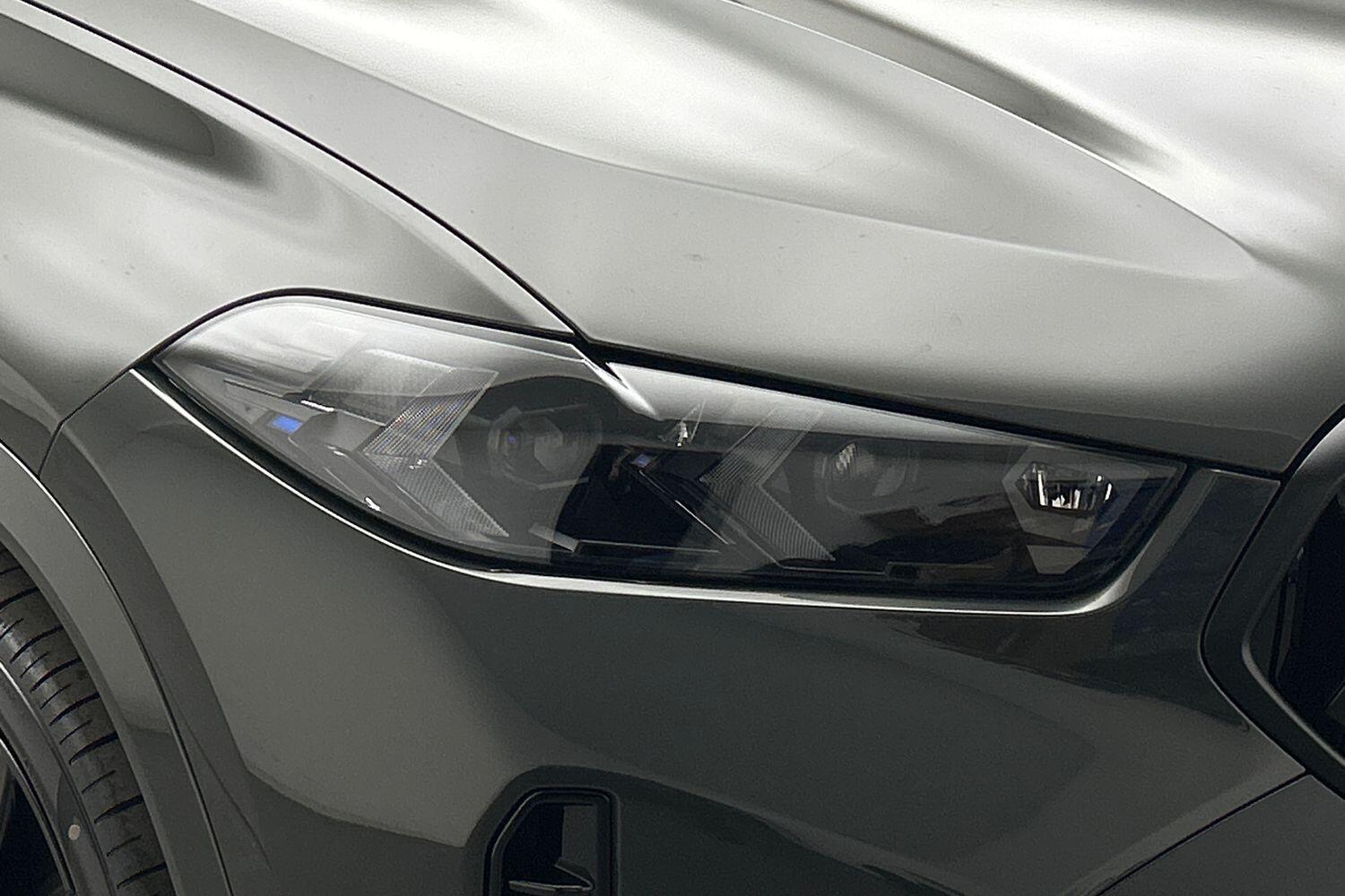 BMW X6 view 20