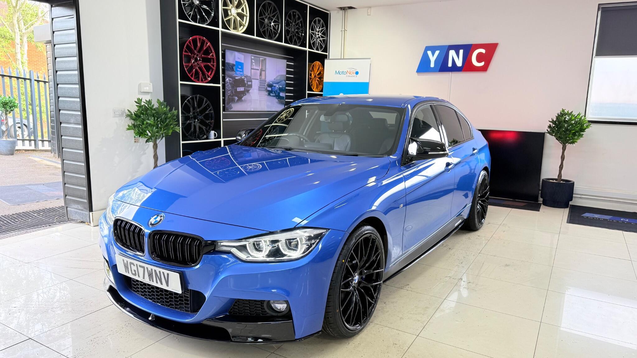 BMW 3 Series view 44
