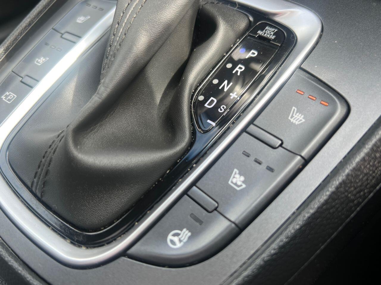 Hyundai Kona view 24