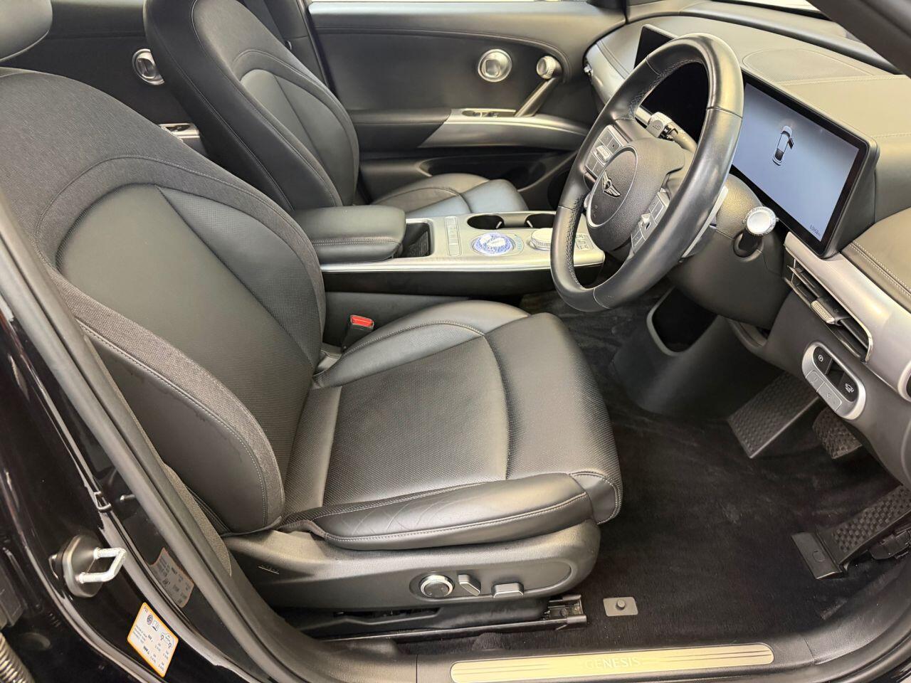 Genesis GV60 view 36