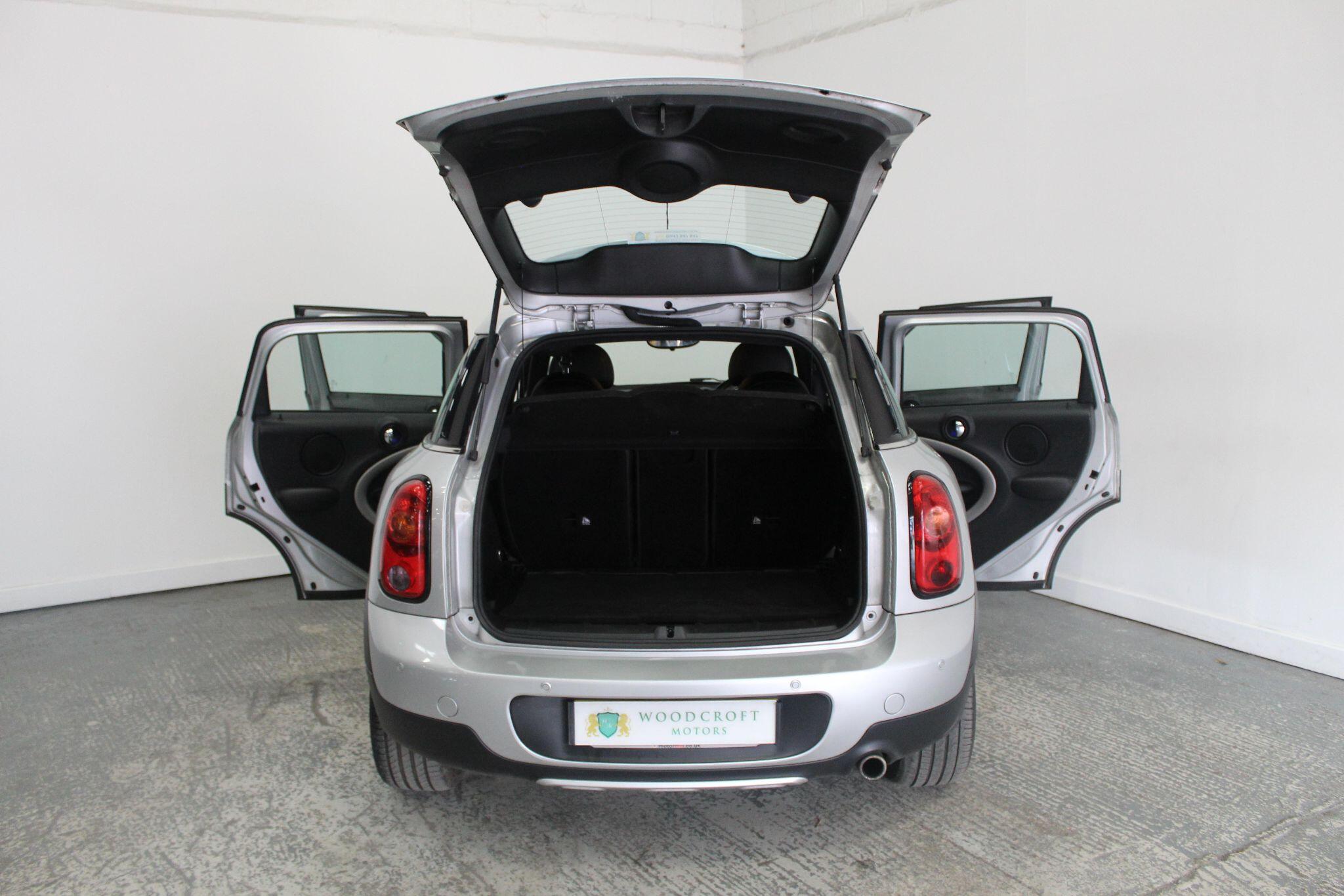 Mini Countryman view 21