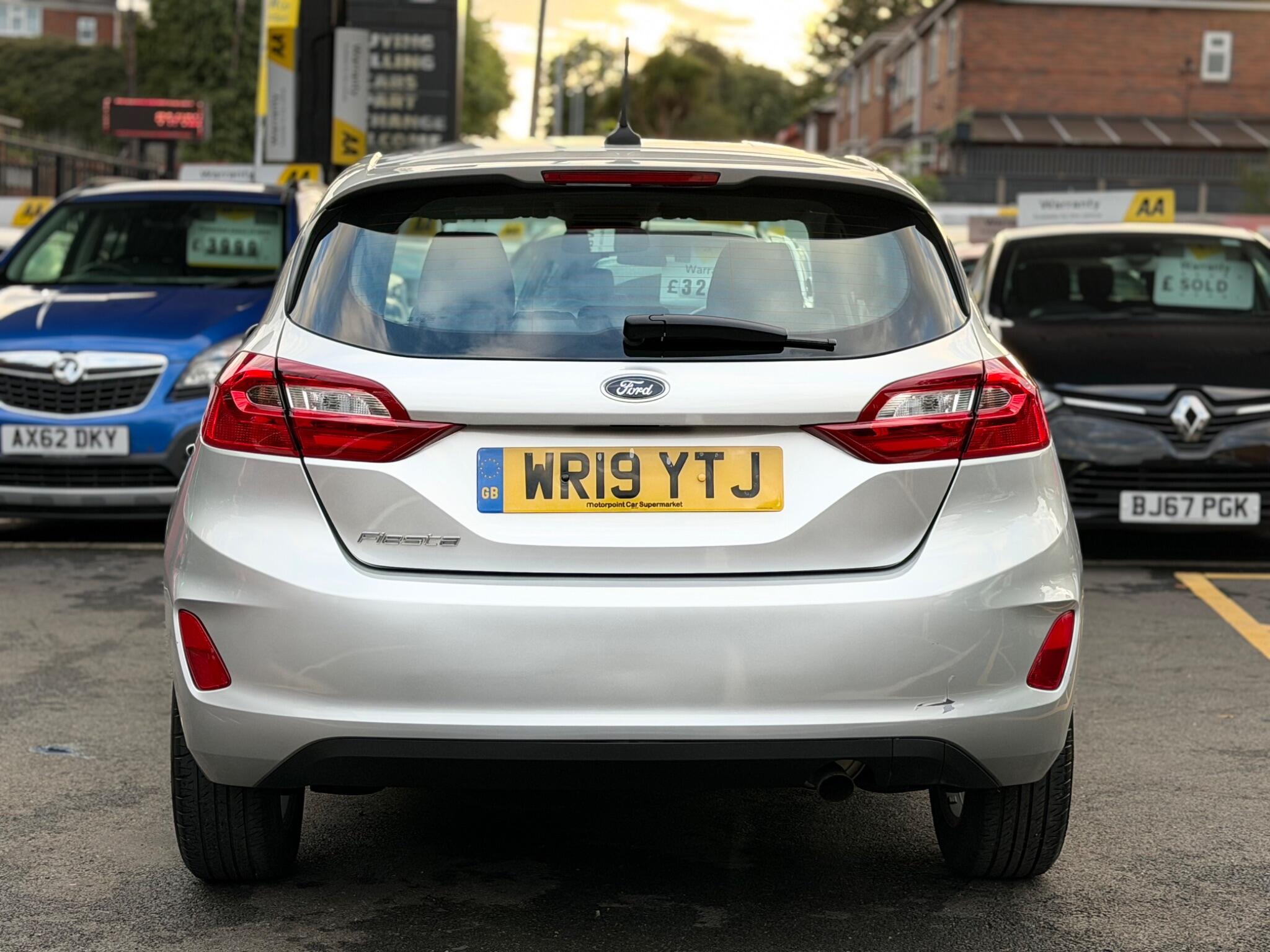 Ford Fiesta view 7