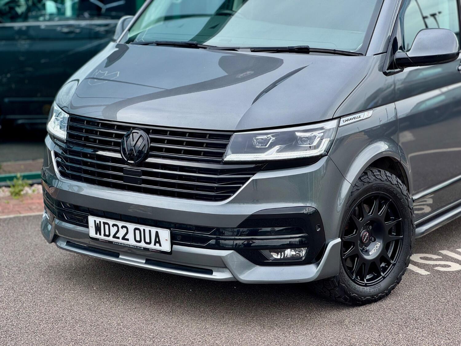 Volkswagen Caravelle view 17