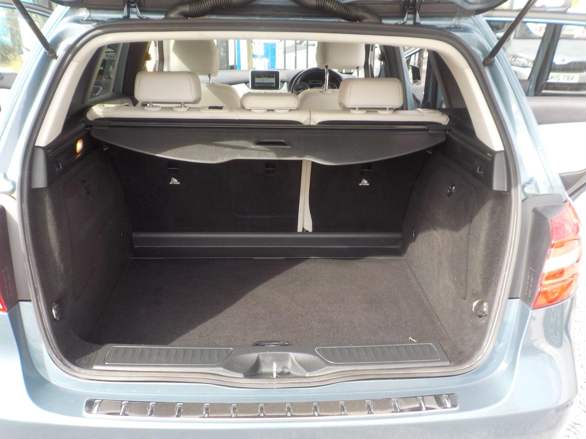 Mercedes-Benz B Class 1.8 B200 CDI Sport 7G-DCT Euro 5 (s/s) 5dr