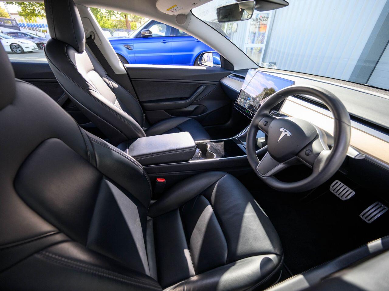 Tesla Model 3 view 9