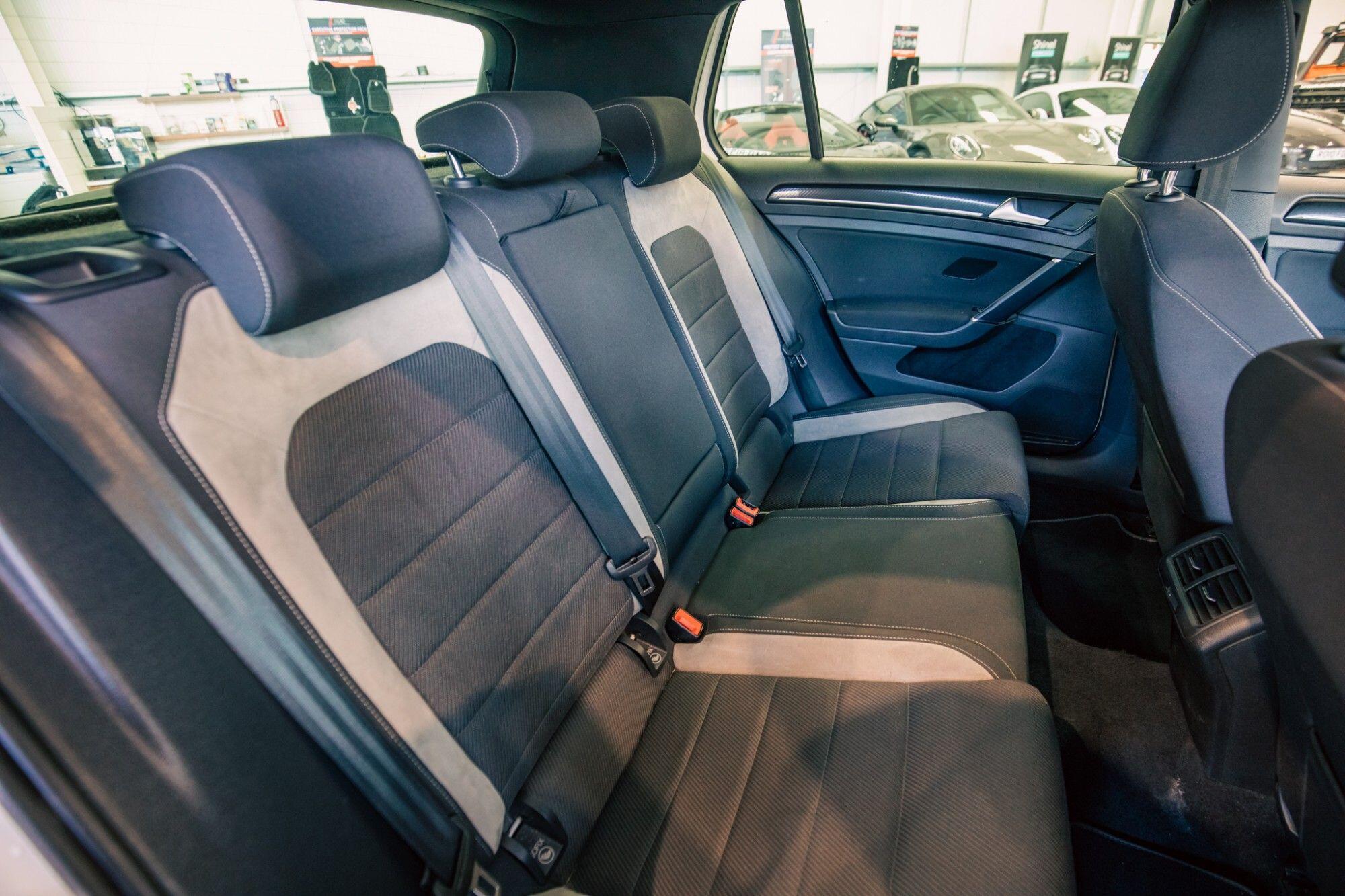 Volkswagen Golf view 9