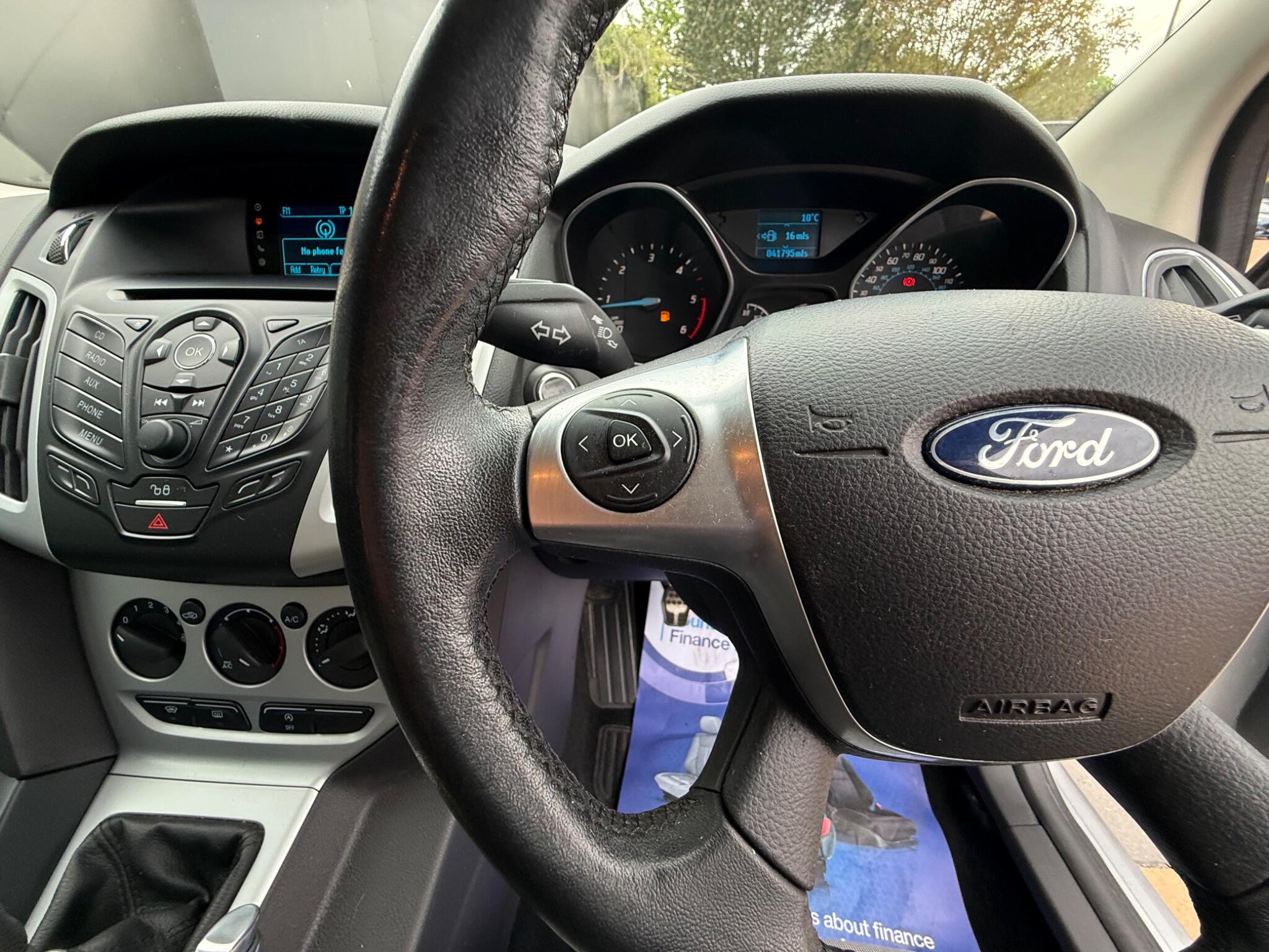 Ford Focus view 29