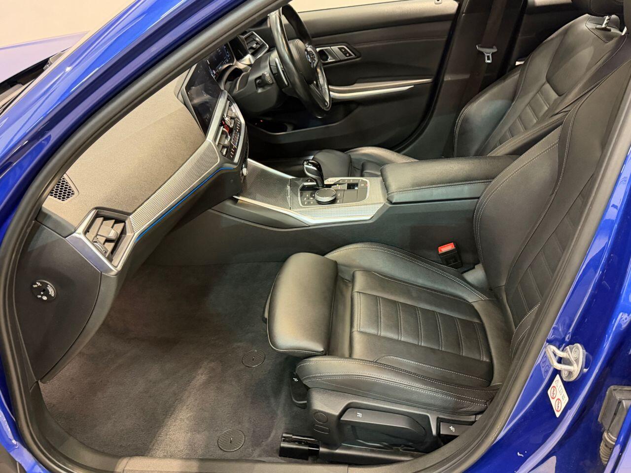 BMW 3 Series view 13