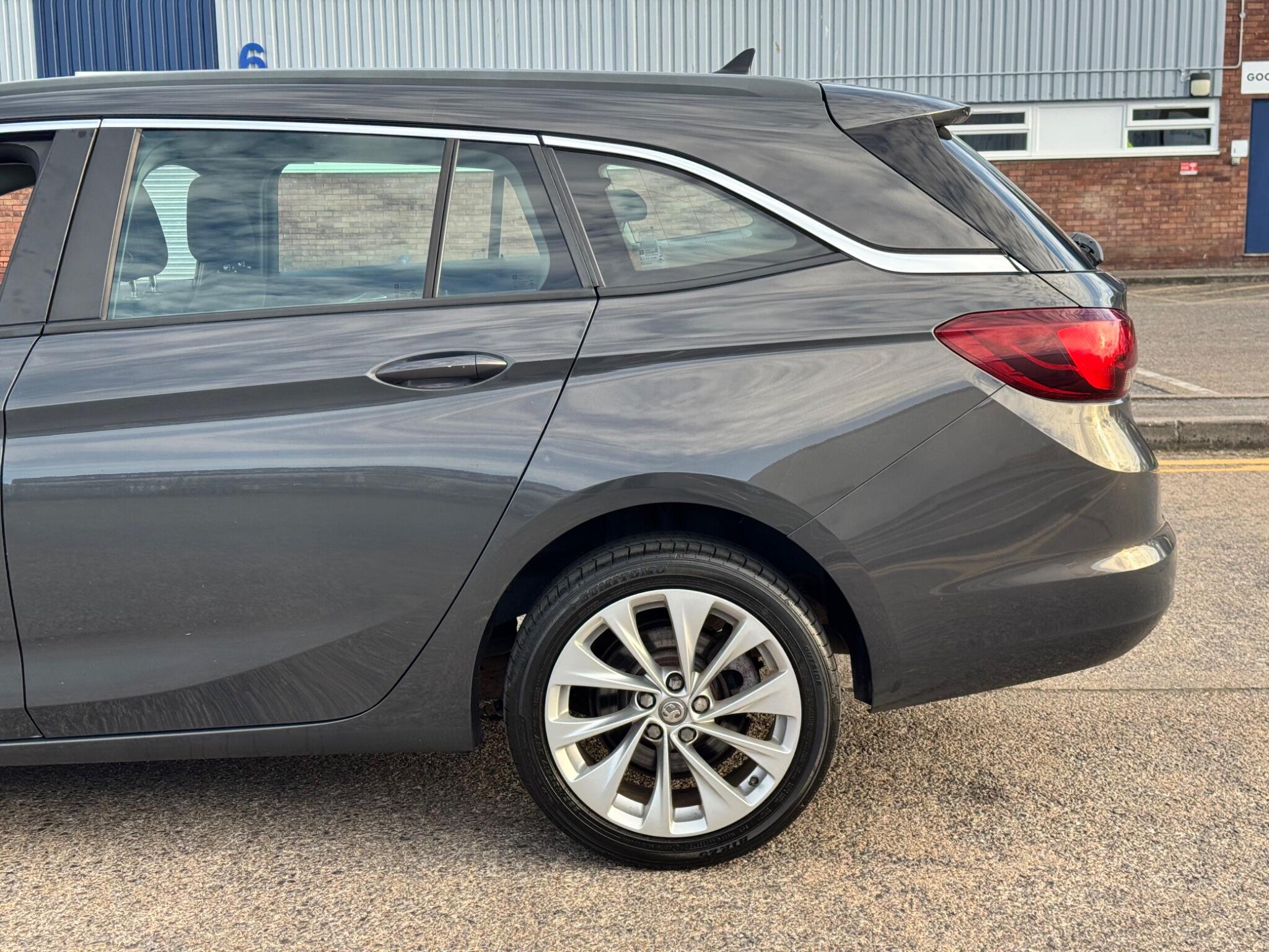Vauxhall Astra view 36