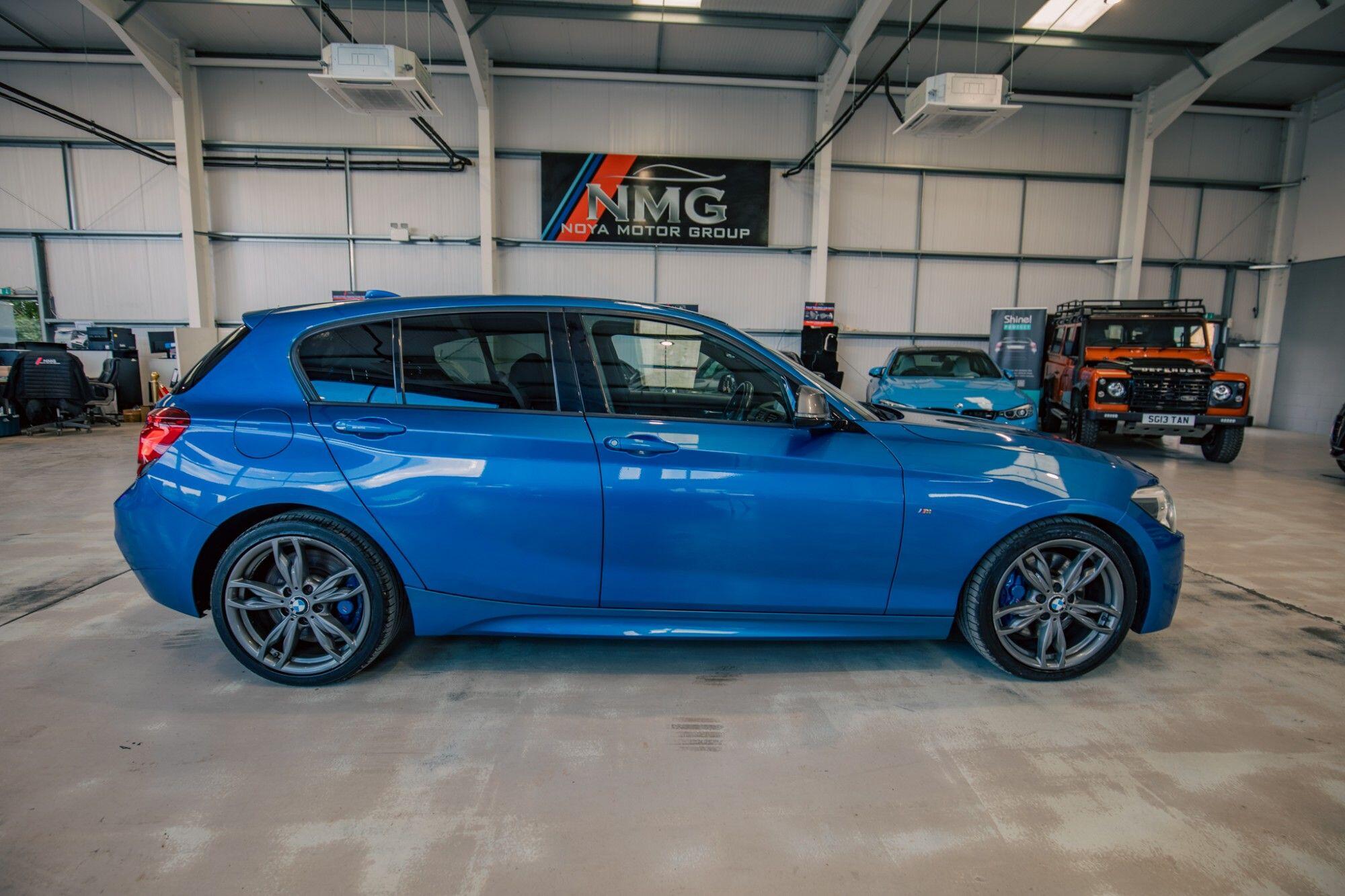 BMW 1 Series view 23