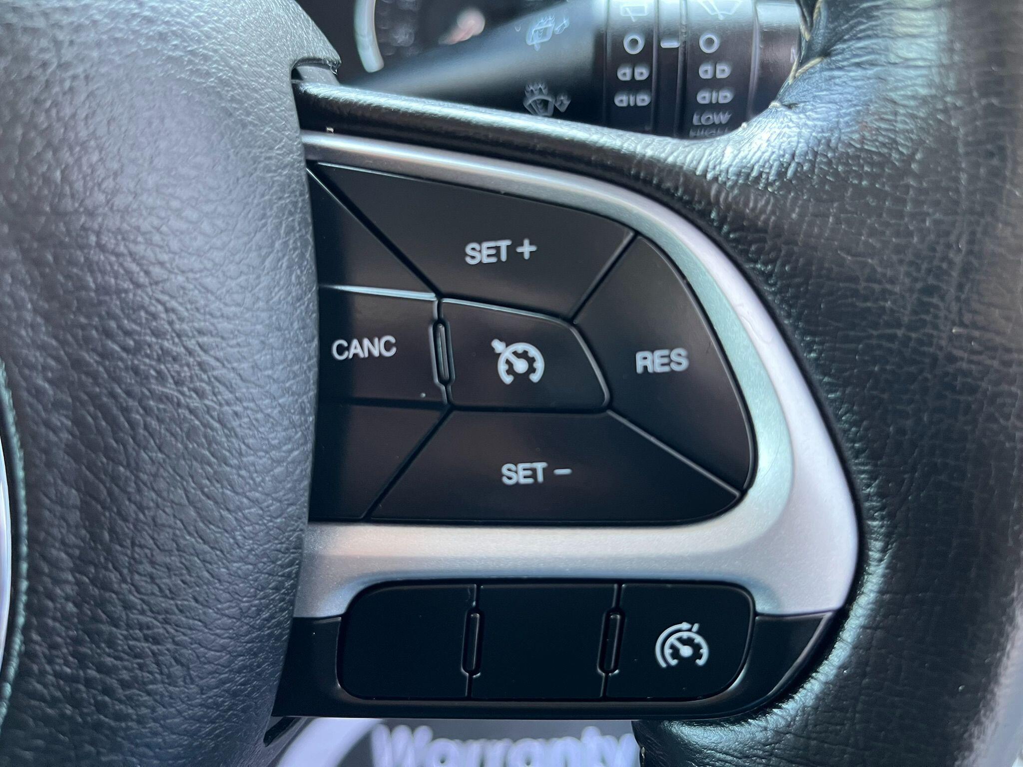 Jeep Renegade view 18