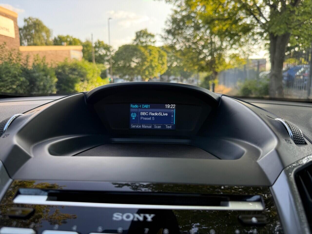 Ford C-Max view 24