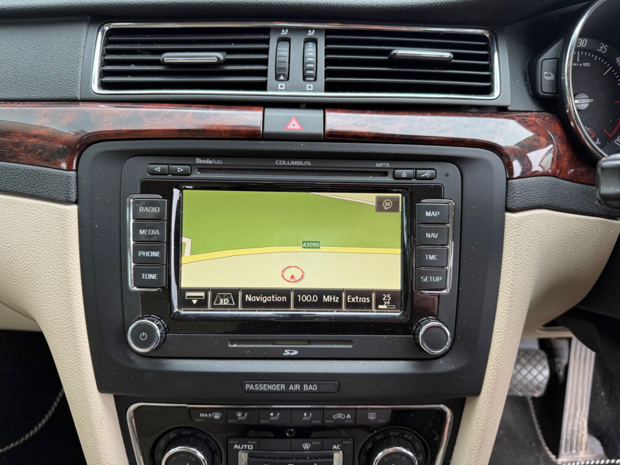 Skoda Superb view 12