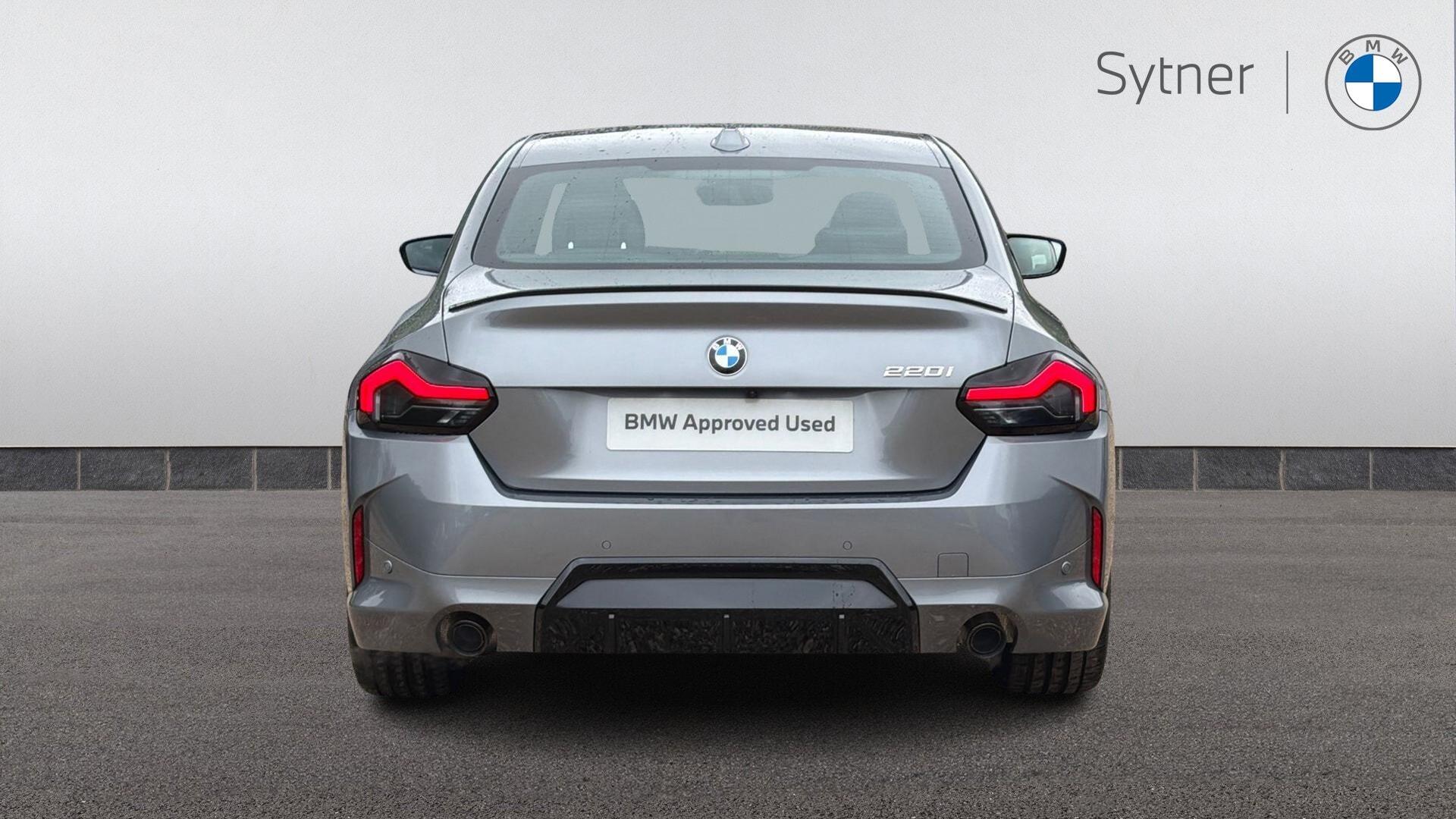 BMW 2 Series view 15