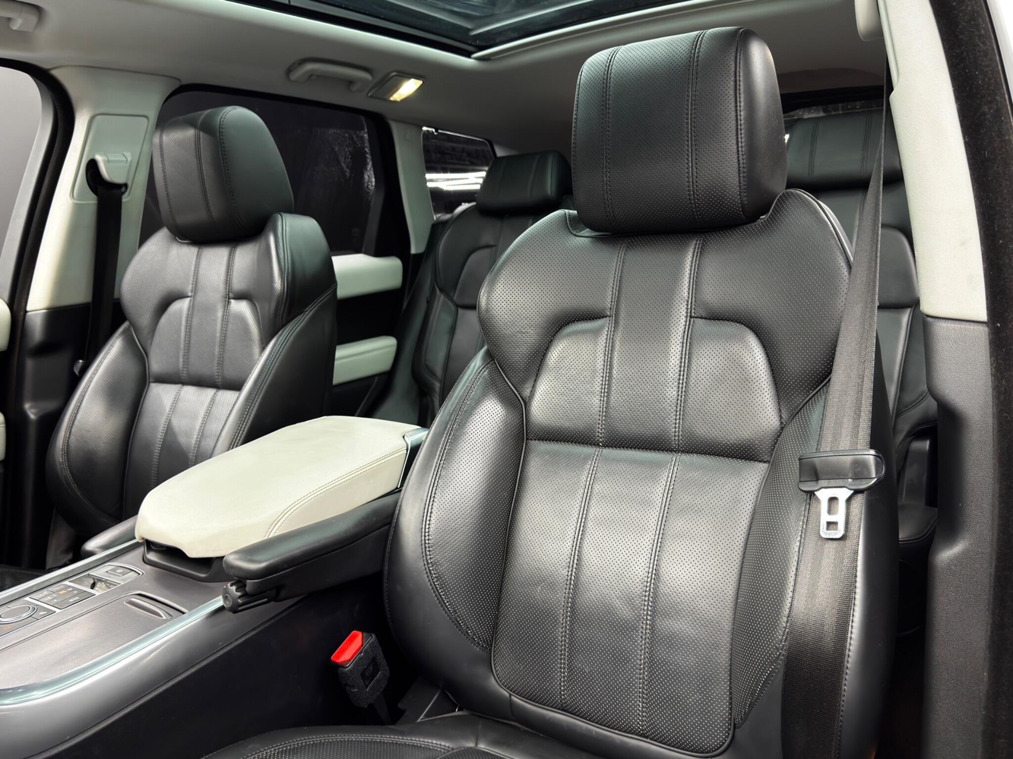 Land Rover Range Rover Sport view 14
